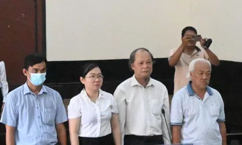 Chủ động nộp lại tiền 'hoa hồng' của Cty Việt Á, cựu Giám đốc CDC Tiền Giang được miễn hình phạt