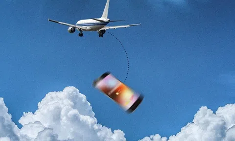 Tại sao iPhone rơi từ máy bay không hỏng, nhưng rơi từ bàn lại vỡ màn?