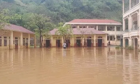 Gần 200 học sinh Sơn La nghỉ học do trường ngập nước