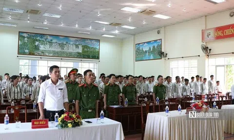 Tấm thẻ căn cước công dân, khởi đầu mới cho người được đặc xá