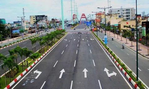 Đi thẳng trên làn rẽ trái bị phạt bao nhiêu tiền?