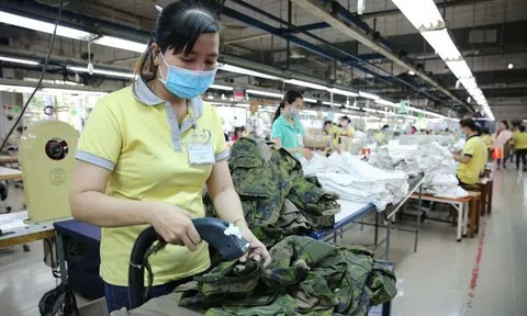 Những khoản tiền người lao động được nhận khi nghỉ việc trong năm 2025, ai cũng nên biết