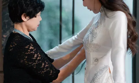 Hồ Quỳnh Hương cùng chồng thử áo dài cưới