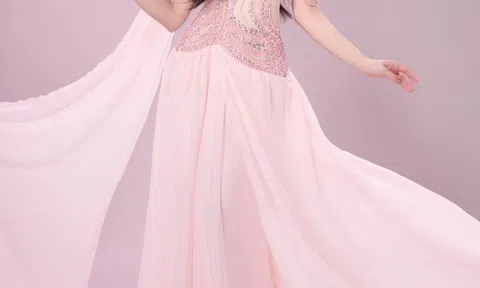 Thùy Dương - người đẹp được yêu thích tại Hoa hậu Việt Nam