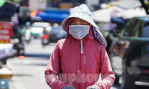 Miền Bắc nắng nóng trên 40 độ trước khi chuyển mưa dông