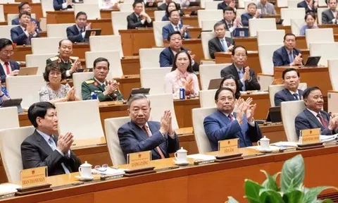 Quốc hội khóa XV bế mạc: Cải cách bộ máy, chốt ngày bầu cử, hỗ trợ dân sinh