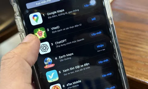 Nhiều người tải nhầm Google Maps khi tìm xem ảnh quá khứ