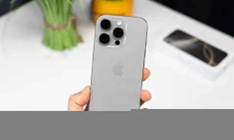 Đại lý giảm mạnh tay, giá iPhone 16 Pro lập đáy