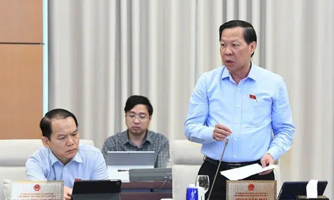 Ông Phan Văn Mãi: Giáo dục phổ thông không phải chỉ học chữ mà phải xây dựng một thế hệ vươn mình