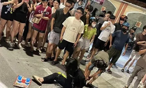 Công an tạm giữ “Hot girl Ngân Baby” để điều tra