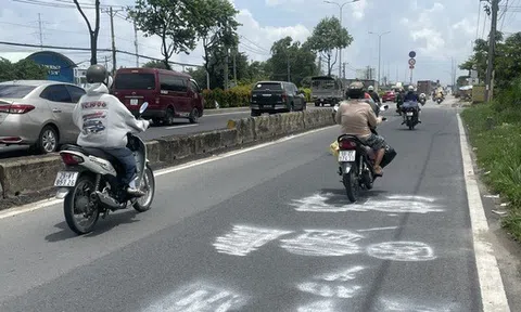 Dòng chữ "có bắn tốc độ" bị xóa nham nhở