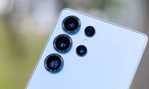 Bị chê, Samsung vẫn bán gấp 8 lần Xiaomi, Oppo, Vivo cộng lại