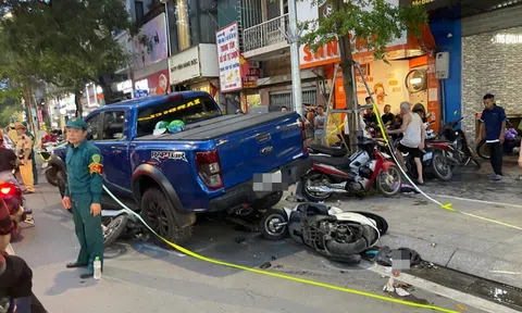 Vụ bán tải đâm liên hoàn ở phố Khâm Thiên: Tài xế vừa mua ô tô, lên xe nổ máy thì gây tai nạn