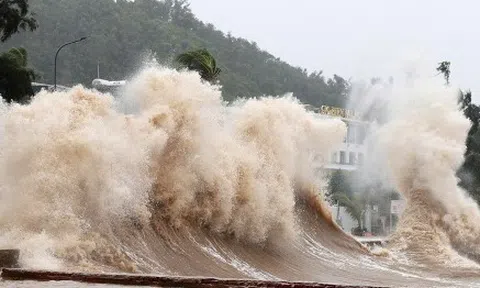 Dự báo thời tiết 13/8: Miền Bắc tiếp tục nắng nóng, đề phòng dông lốc trên biển