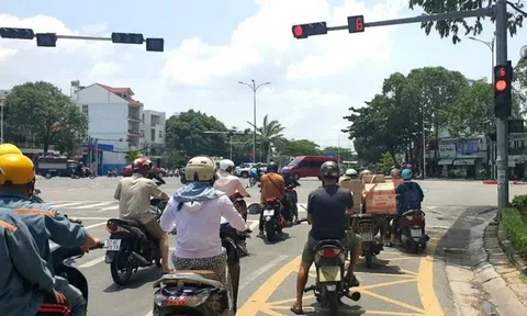 Phạt tới 22 triệu đồng nếu rẽ phải khi đèn đỏ, CSGT chỉ ra các trường hợp được phép