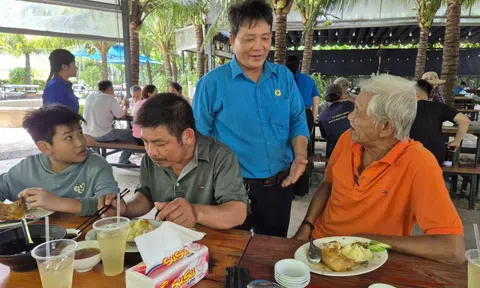 Bữa cơm kết nối yêu thương