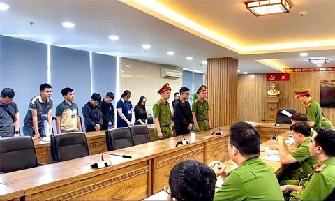 Danh tính 4 nhân viên ngân hàng vừa bị bắt tạm giam và cấm đi khỏi nơi cư trú