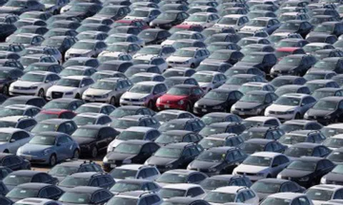 Hàng nghìn xe sang Audi, Volkswagen mới cứng bị vứt xó, phủ bụi 10 năm nay