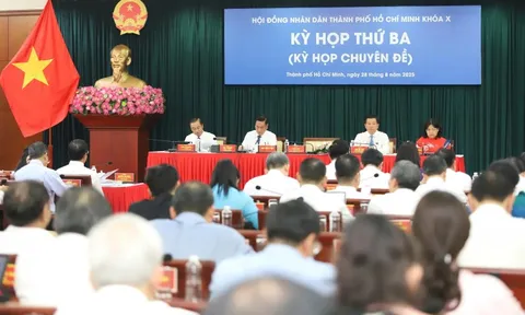 UBND TP HCM đề xuất tăng hỗ trợ cho phụ nữ sinh đủ 2 con