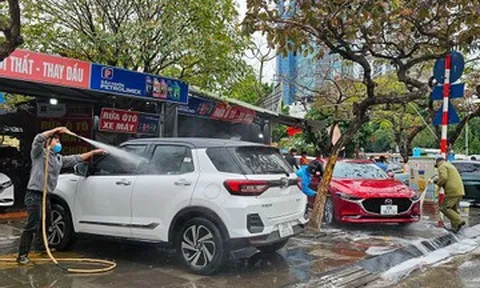Mối nguy hiểm tiềm ẩn khi rửa xe ngoài tiệm mà nhiều người có thể chưa biết