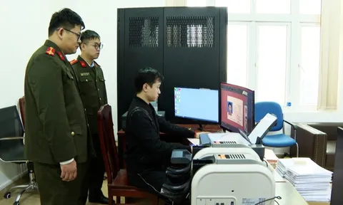 Bắt "ông trùm" trẻ tuổi, có trình độ công nghệ cao Phạm Duy Phú: Hé lộ loạt tin nhắn bất thường