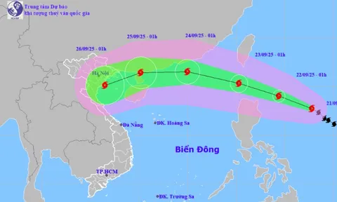 Siêu bão Ragasa khả năng còn mạnh thêm, đổ bộ vào nước ta theo kịch bản nào?
