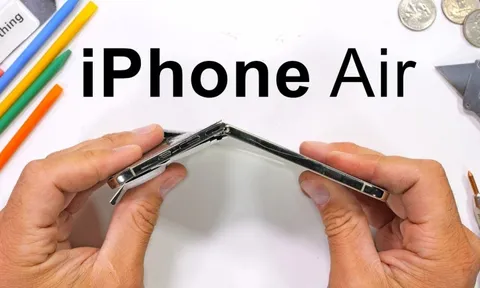 iPhone Air 'bẻ mãi không gãy'