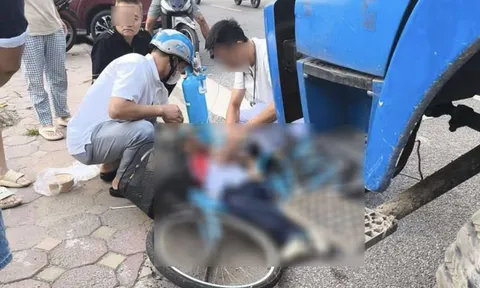 Va chạm với xe tải trên đường tới trường, nam sinh lớp 6 tử vong