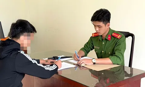 Lệnh giữ người khẩn cấp với Nguyễn Thanh Nhật Phi sinh năm 2003