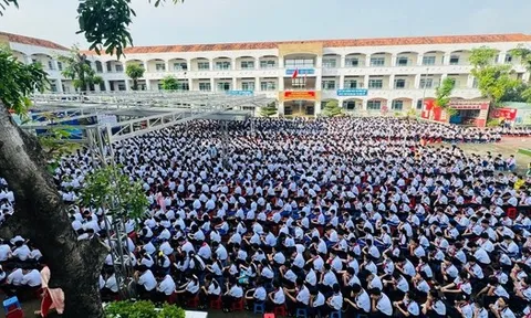 Vụ học sinh không học kỹ năng phải đón về trước 15 giờ: Hiệu trưởng lên tiếng