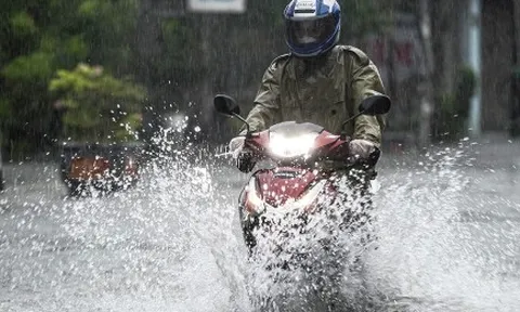 Dự báo thời tiết 28/9: Mưa xối xả trút xuống Bắc và Trung Bộ, nguy cơ ngập tứ bề