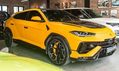 Từng bị lừa mua Rolls-Royce, nữ đại gia Cần Thơ vừa mua tiếp siêu xe Lamborghini