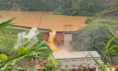 VIDEO: Hình ảnh đập thủy điện Bắc Khê 1 bị vỡ