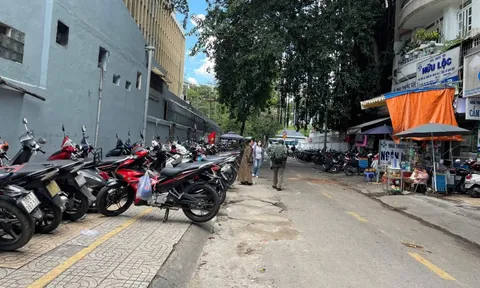 Bãi giữ xe tự phát: Phạt thôi chưa đủ
