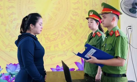 Bắt Lê Thị Oanh, cấm đi khỏi nơi cư trú với Phan Thùy Giang