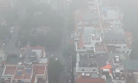Hà Nội sáng nay sương mù dày đặc