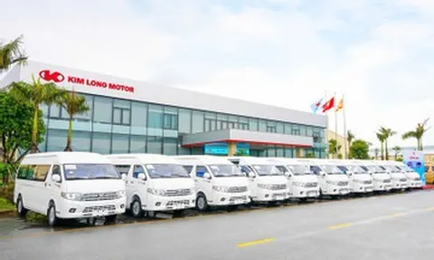 Kim Long Motor tiếp tục bàn giao lô xe minibus ưu đãi