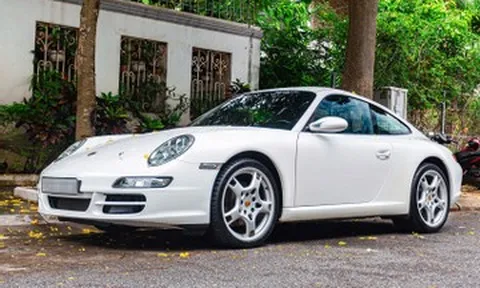 Xe dân chơi Porsche 911 từng có giá chỉ 3 tỷ, ông Đặng Lê Nguyên Vũ cũng săn đón