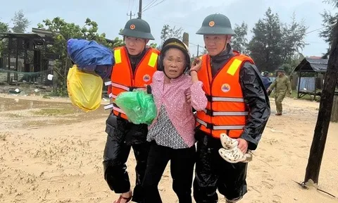 Sự thật thông tin bão số 12 xuất hiện, dự báo vào Quảng Trị và TP Huế