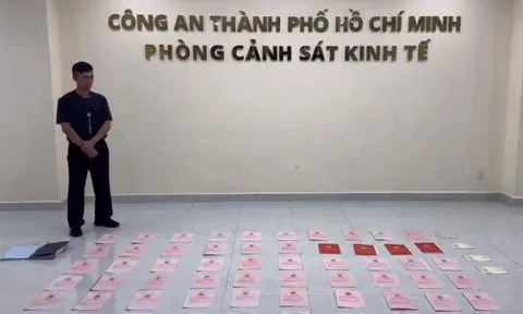 Ngân 98 không cung cấp mã két sắt, công an phải đưa về trụ sở để mở khóa