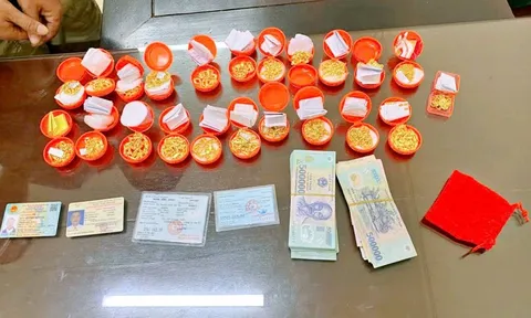 Thu giữ 65 cây vàng trị giá gần 9 tỷ đồng