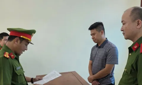 Bắt tạm giam công chức Trần Ngọc Doanh