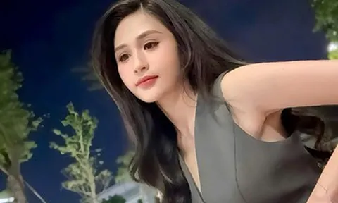BTV Minh Trang VTV đời thường gợi cảm, Doãn Quốc Đam bình thản giữa tranh cãi