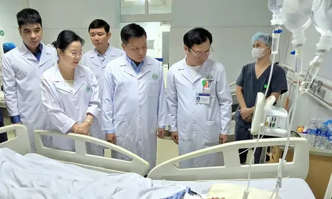 Vụ đâm 7 người bị thương trong bệnh viện: Tập trung điều trị cho các nạn nhân