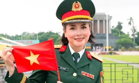 NSND mang hàm Đại tá từng lọt top 10 Người đẹp Hà Nội có cuộc sống giản dị