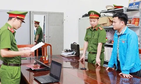 Thi hành lệnh bắt tạm giam thầy giáo Trần Đình Duy