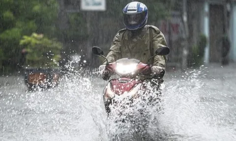 Dự báo thời tiết 30/10: Miền Bắc đón không khí lạnh, mưa lớn bao trùm miền Trung