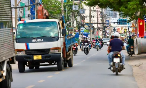 Điều tiết sản lượng hàng hóa để giảm ùn tắc tại cảng Cát Lái – Phú Hữu