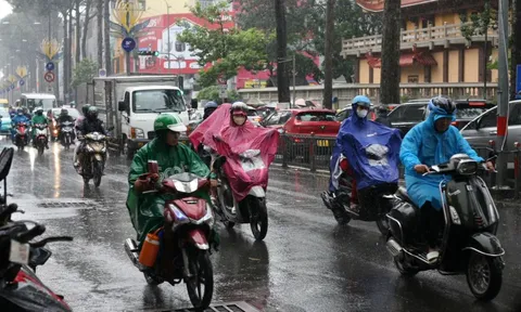 TP HCM mưa trắng trời ngày cuối tuần