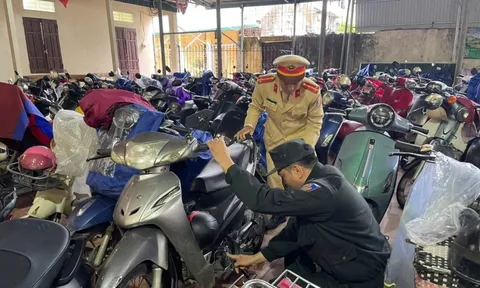 Phát hiện hơn 19.400 trường hợp học sinh vi phạm trong 1 ngày khi đi xe máy đến trường